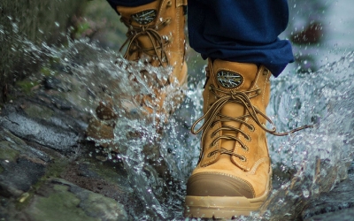 Keeping Your Feet Warm and Safe: Essential Boot Cleaning Tips for Cold Weather